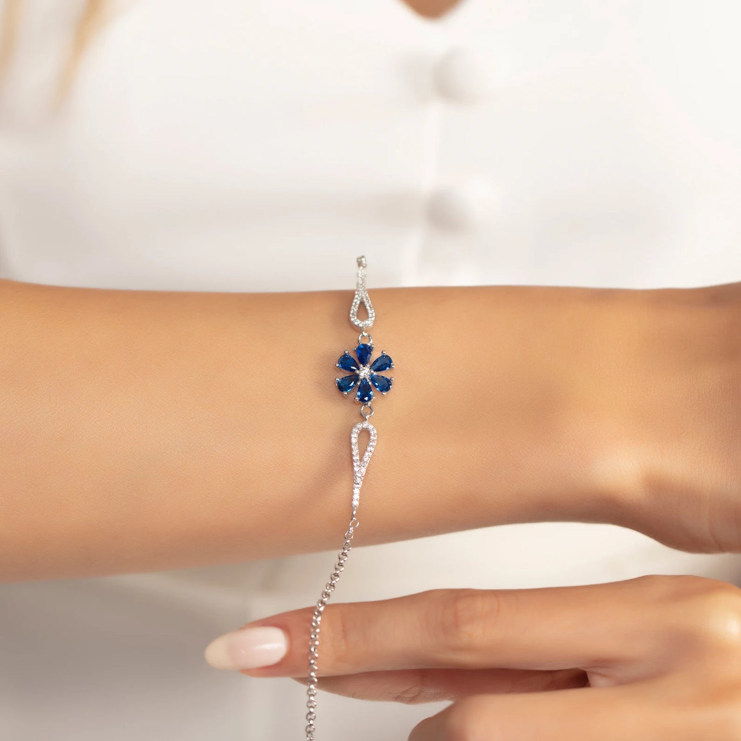 Blue flower cubic zirconia bracelet