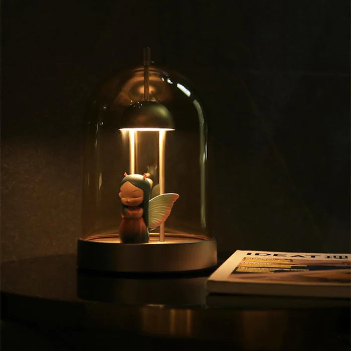 The showcase lamp